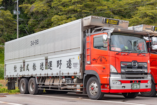 ウイング車　(総重量25ｔ)